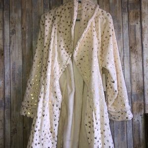 Women’s soft robe